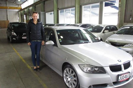 Awesome, thanks guys. Stocked with my new car. /i/images/testimonials/270.jpg