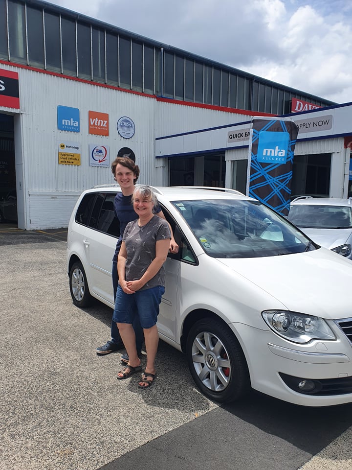 2010 VW Touran 16255 /i/images/testimonials/Lydia.jpg
